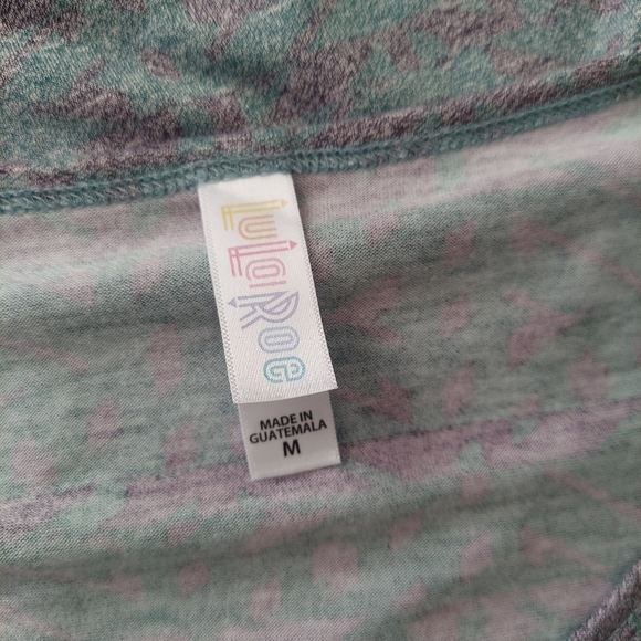 NWOT LulaRoe Classic Tunic Top Short Sleeve M - Picture 7 of 8